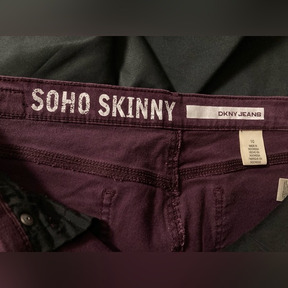 DKNY SOHO Skinny Jeans Women’s Size 10 Burgundy - Picture 5 of 10